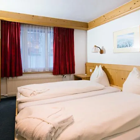Hotel Weisses Kreuz *