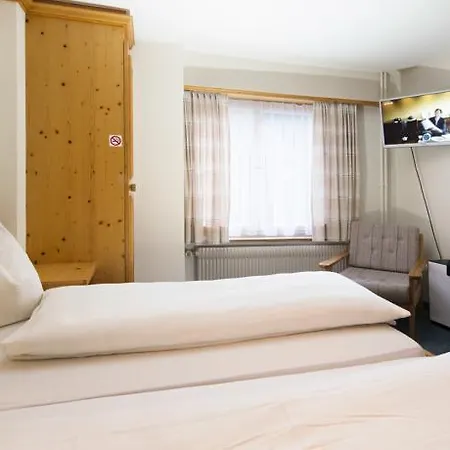 Hotel Weisses Kreuz Andeer